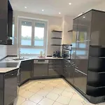R111 Grosse Moderne Monteurwohnung Uebergangswohnung