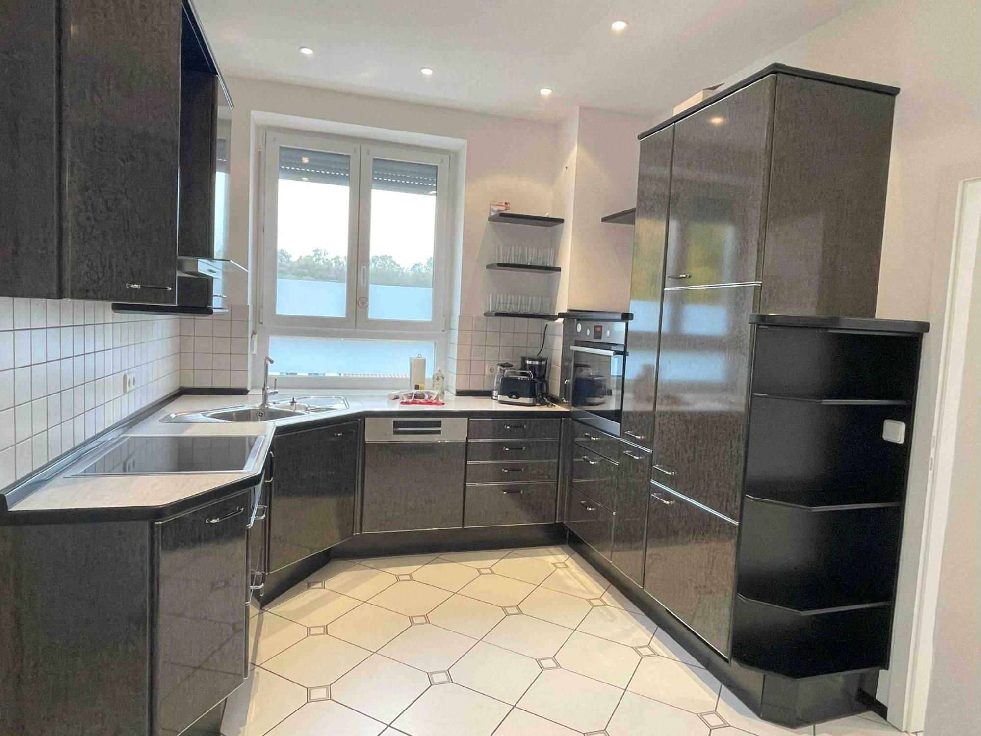 R111 Grosse Moderne Monteurwohnung Uebergangswohnung Apartment Regensburg